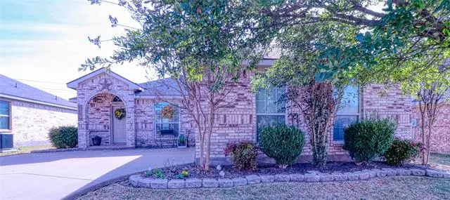 108 Oregon Trail, Waxahachie, TX 75167