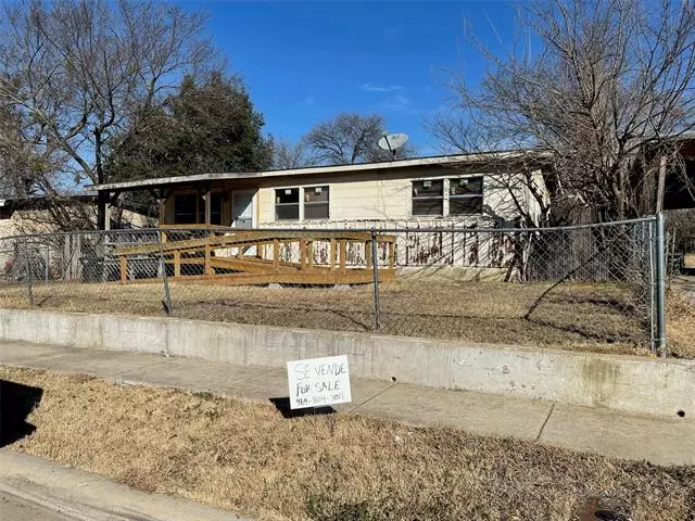 4109 Chickasaw Avenue, Fort Worth, TX 76119