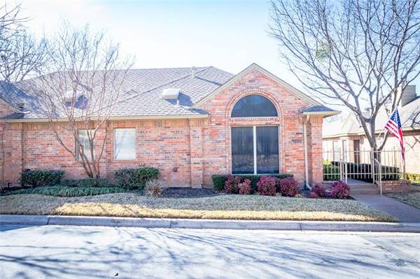 1241 Wooded Trail, Hurst, TX 76053