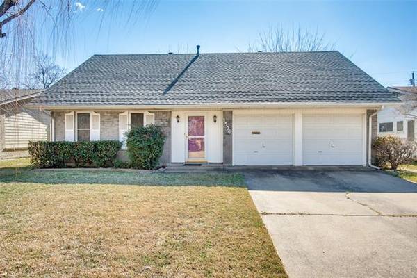 1506 Finley Road, Irving, TX 75062