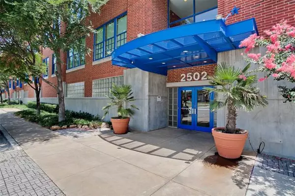 Dallas, TX 75204,2502 Live Oak Street #315