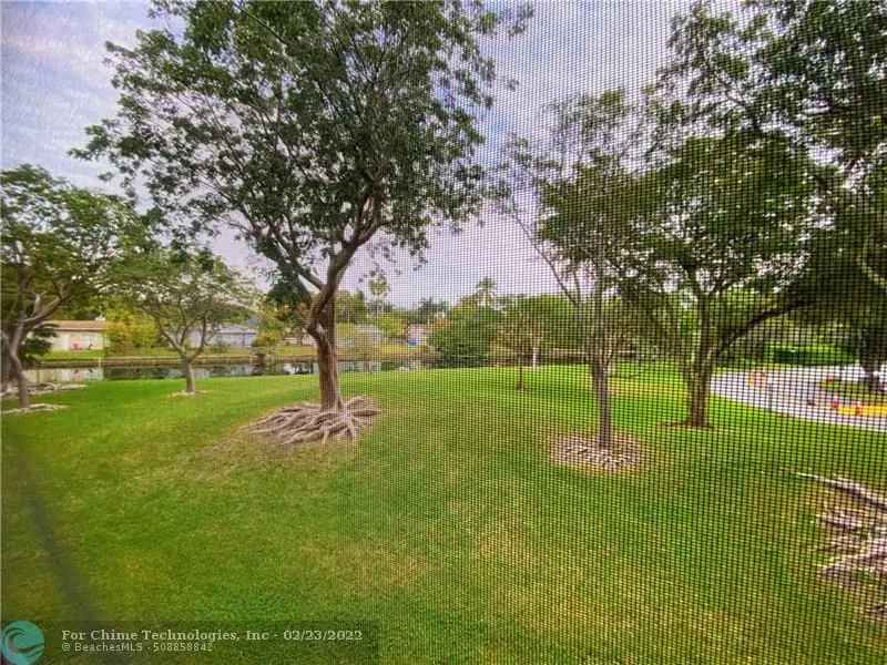 121 Royal Park Dr  #2F, Oakland Park, FL 33309