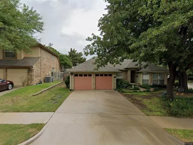 3845 Periwinkle Street, Bedford, TX 76021