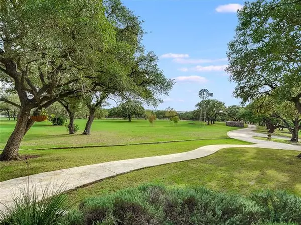 Fair Oaks Ranch, TX 78015,7325 Rolling Acres Trail