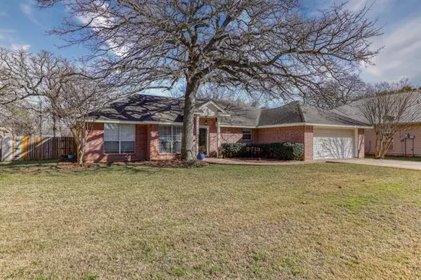 Granbury, TX 76049,3713 Winding Way