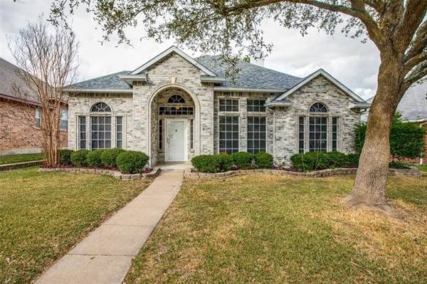 809 Yosemite Trail, Mesquite, TX 75149