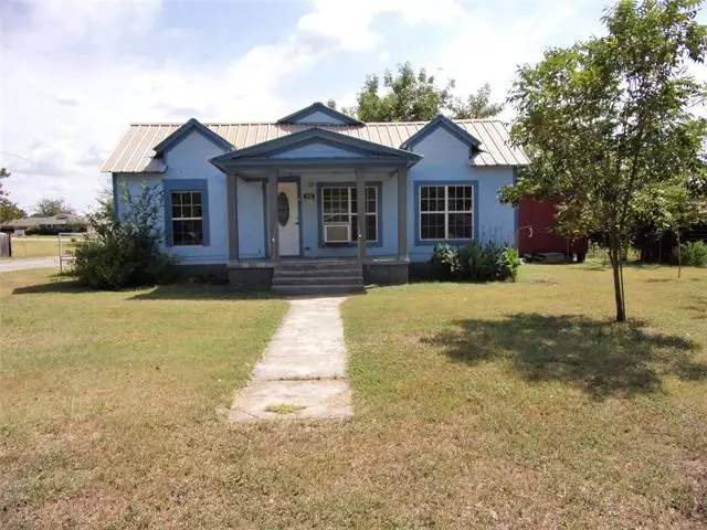 San Saba, TX 76877,1501 W Dry Street