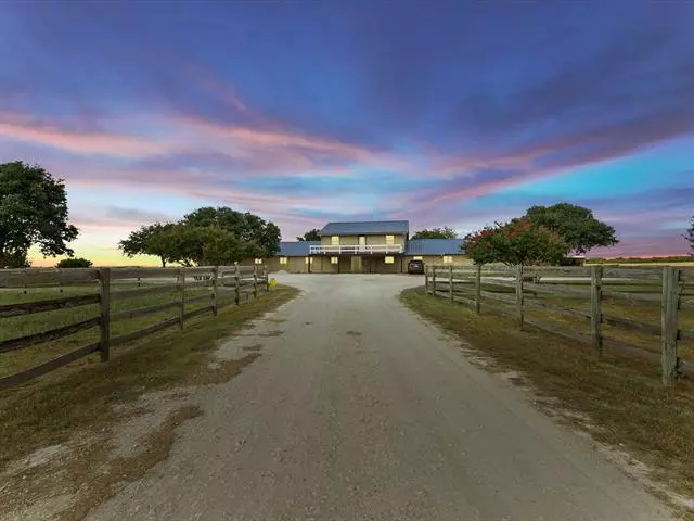 5800B Monroe Highway, Cresson, TX 76035