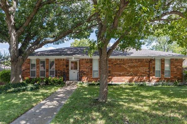 230 Brookwood Drive, Duncanville, TX 75116