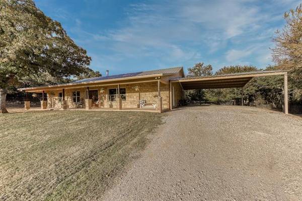 2728 S Fm 129, Santo, TX 76472