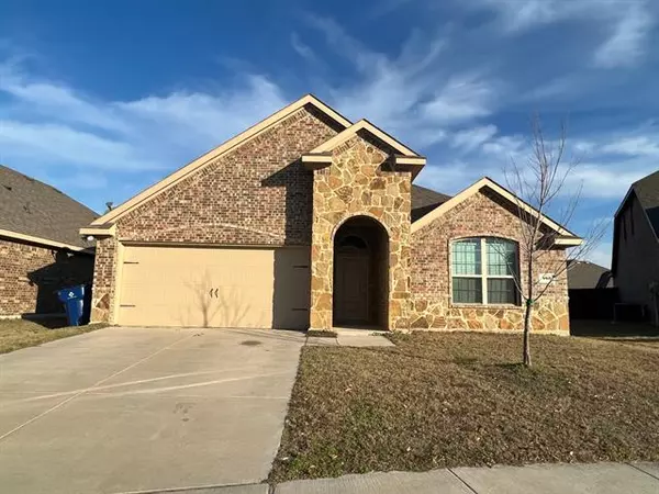 463 Silverstone Drive, Waxahachie, TX 75165