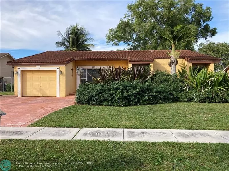 8641 NW 4th St, Pembroke Pines, FL 33024