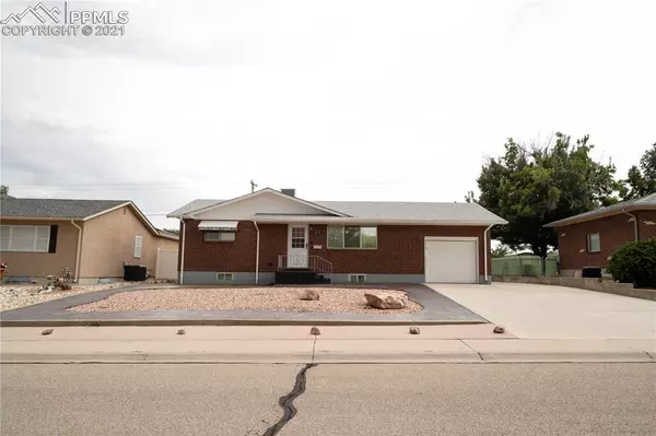 Pueblo, CO 81005,22 Radcliff LN