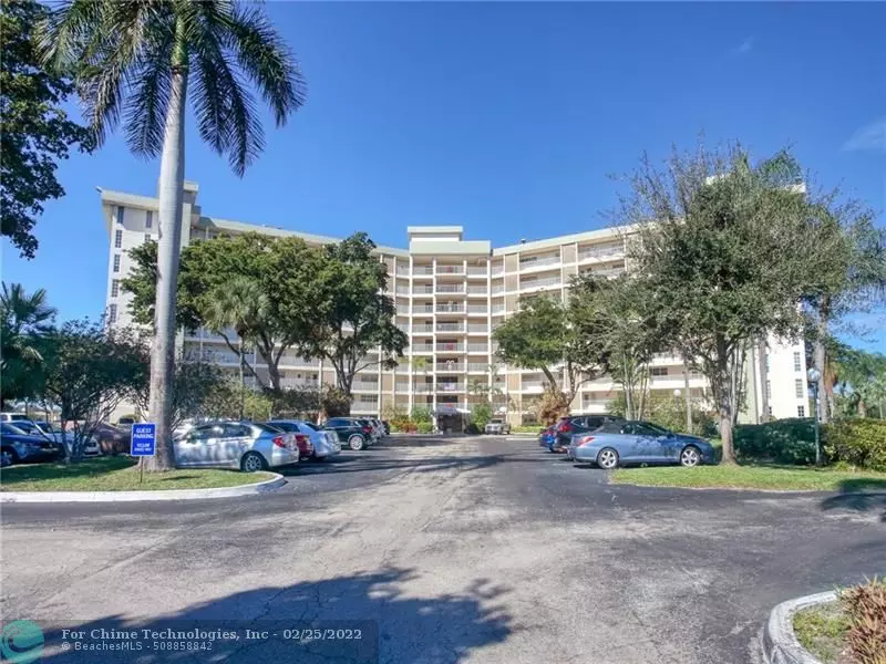 3090 N Course Dr  #811, Pompano Beach, FL 33069