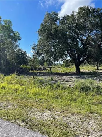 Alva, FL 33935,7933 2nd PL