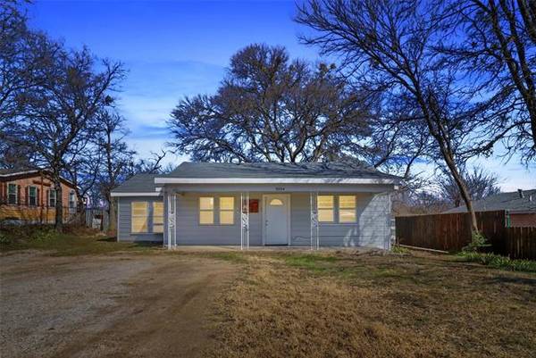 5554 Andover Street, Sansom Park, TX 76114