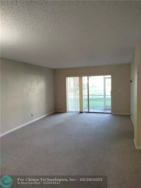 Coral Springs, FL 33071,8735 Ramblewood Dr  #112