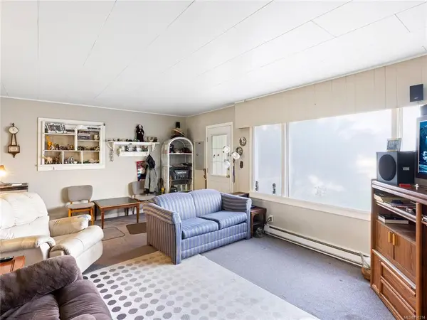 156 Ford Ave, Parksville, BC V9P 1M1