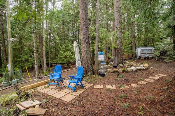 Pender Island, BC V0N 2M2,1608 Storm Cres