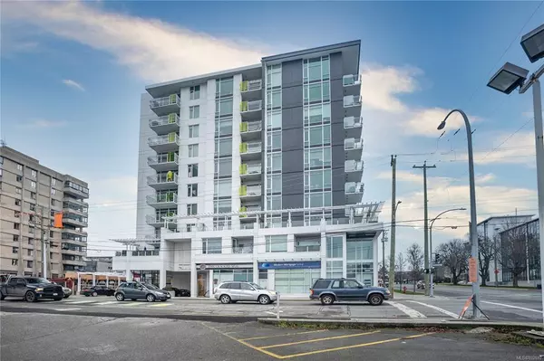 Victoria, BC V8V 0B3,1090 Johnson St #305