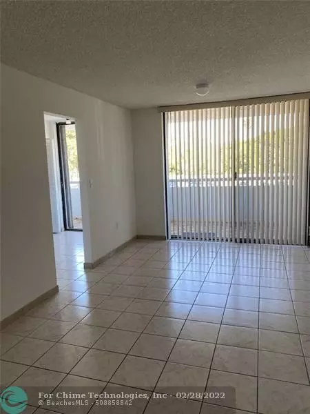 Miami Beach, FL 33141,7300 Wayne  #201