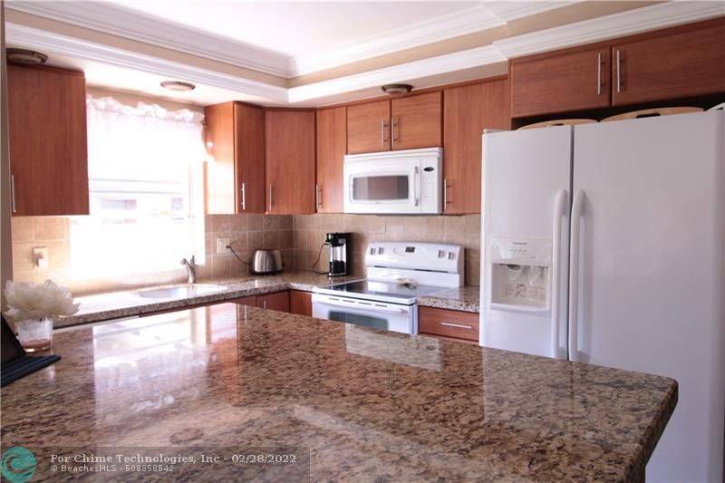 Hollywood, FL 33021,5300 Washington St  #115-W