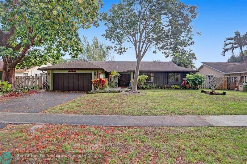 2900 SW 81st Way, Davie, FL 33328