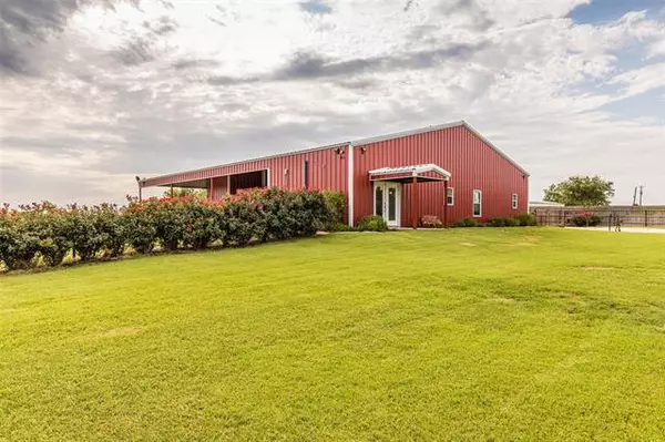 West, TX 76691,420 Crawshaw Lane