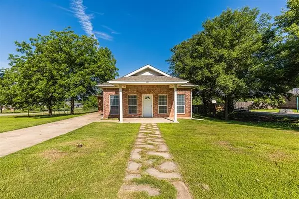 603 N Harrison Street, West, TX 76691