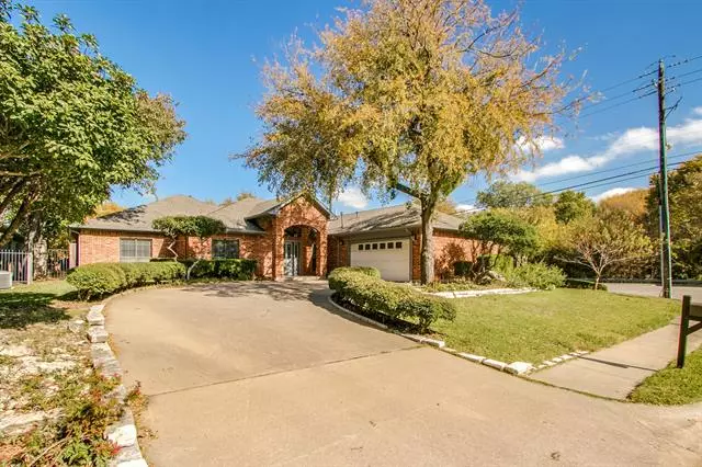 2915 GAINESBOROUGH Drive, Dallas, TX 75287