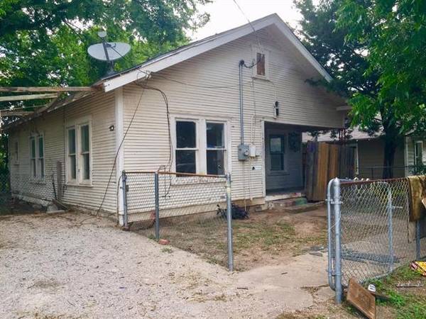 1407 Avenue I, Brownwood, TX 76801