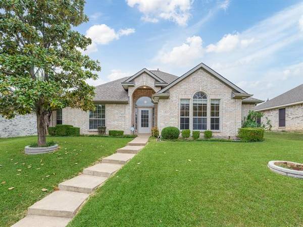 1922 Grand Cayman Way, Mesquite, TX 75149