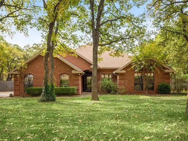 2504 Castle Road, Burleson, TX 76028