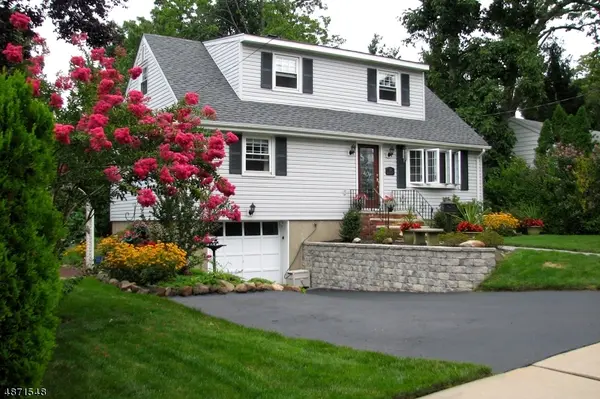 78 HARPER TER, Cedar Grove Twp., NJ 07009