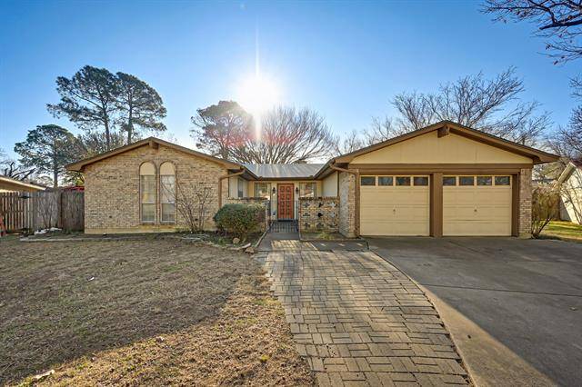 2520 San Diego Drive, Arlington, TX 76015