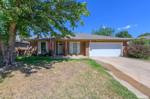 209 Juniper Drive, Arlington, TX 76018