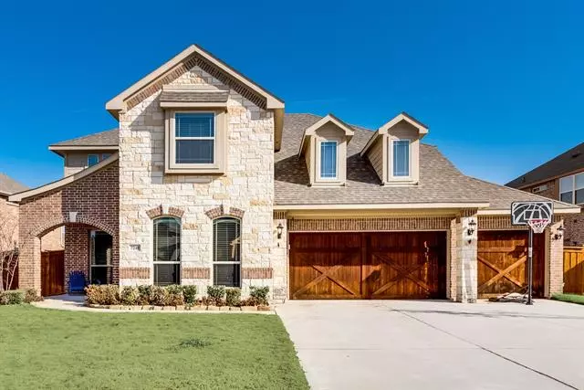 7240 Vienta Point, Grand Prairie, TX 75054