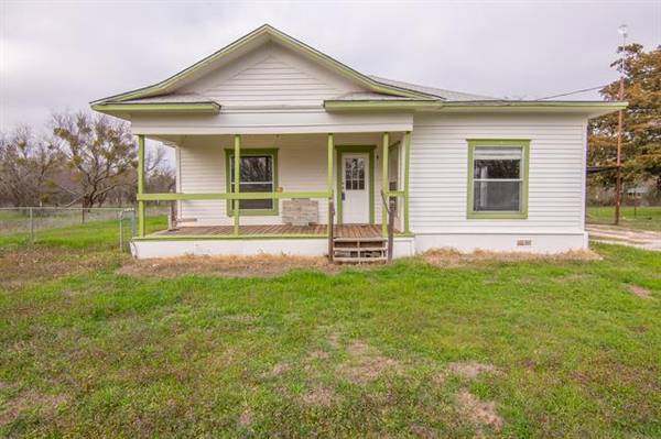 700 OAK CREEK, Bangs, TX 76823