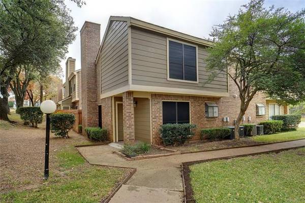 2123 Park Willow Lane #A, Arlington, TX 76011