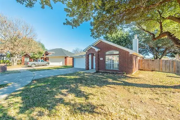 Arlington, TX 76017,5104 Wilkes Court