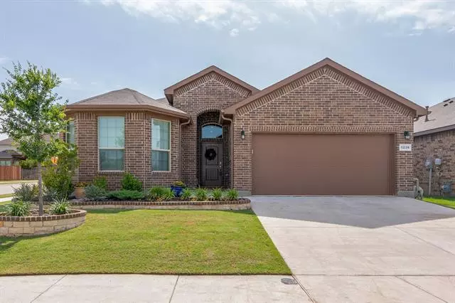 1236 Metaline Trail, Fort Worth, TX 76177