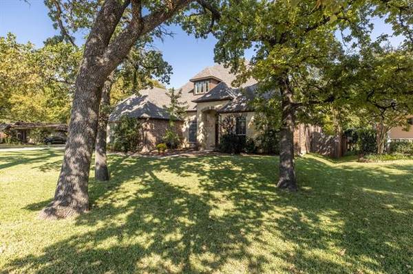 8105 Odell Street, North Richland Hills, TX 76182