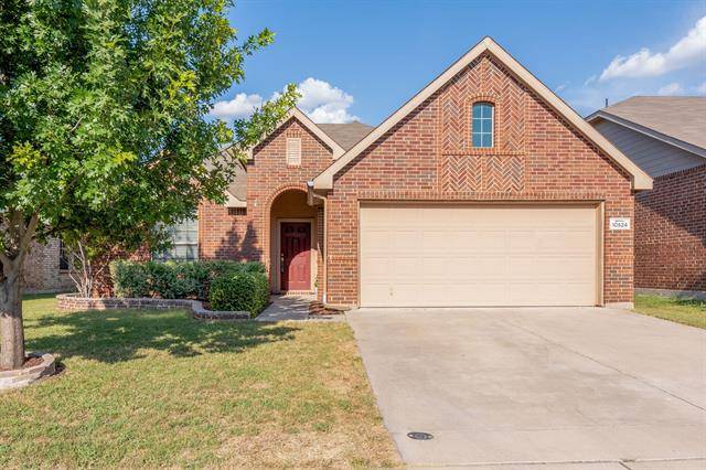 10524 Rising Knoll Lane, Fort Worth, TX 76131