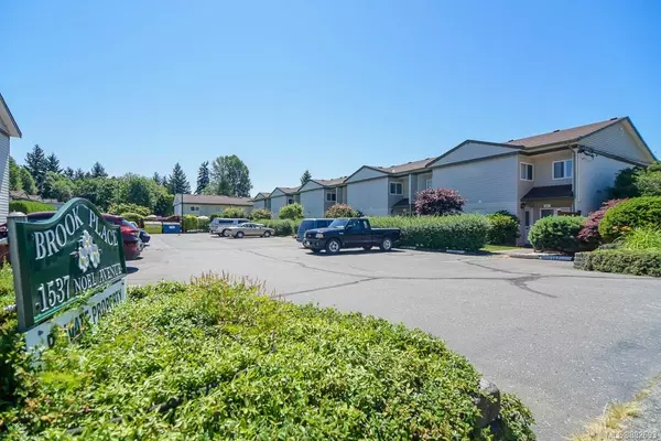 Comox, BC V9M 3H8,1537 Noel Ave #210