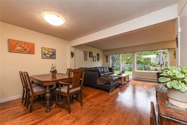 Comox, BC V9M 3H8,1537 Noel Ave #210