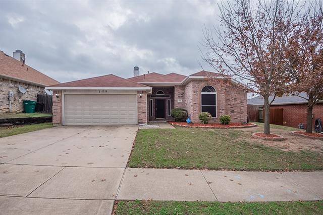 209 Armstrong Drive, Cedar Hill, TX 75104