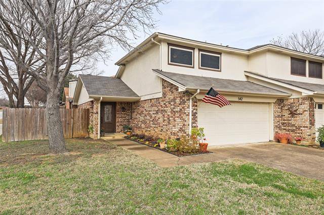 542 Essex Place, Euless, TX 76039