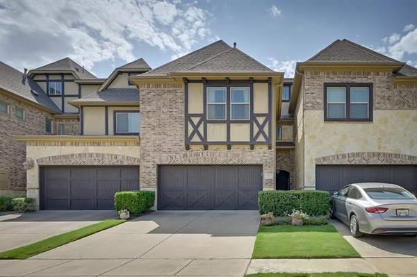 922 Brook Forest Lane, Euless, TX 76039