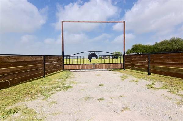 1154 County Road 227, Blanket, TX 76432