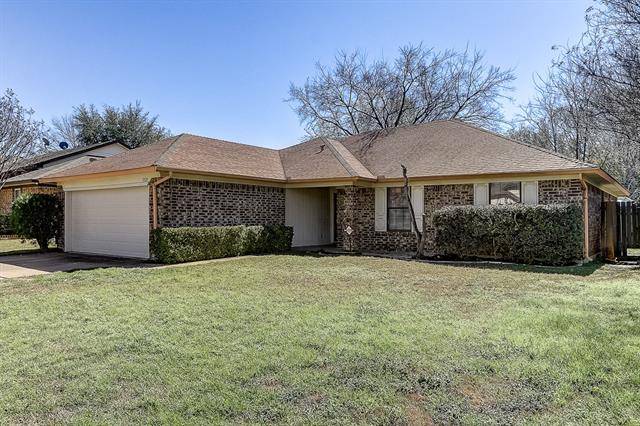 5920 Hillglen Drive, Watauga, TX 76148